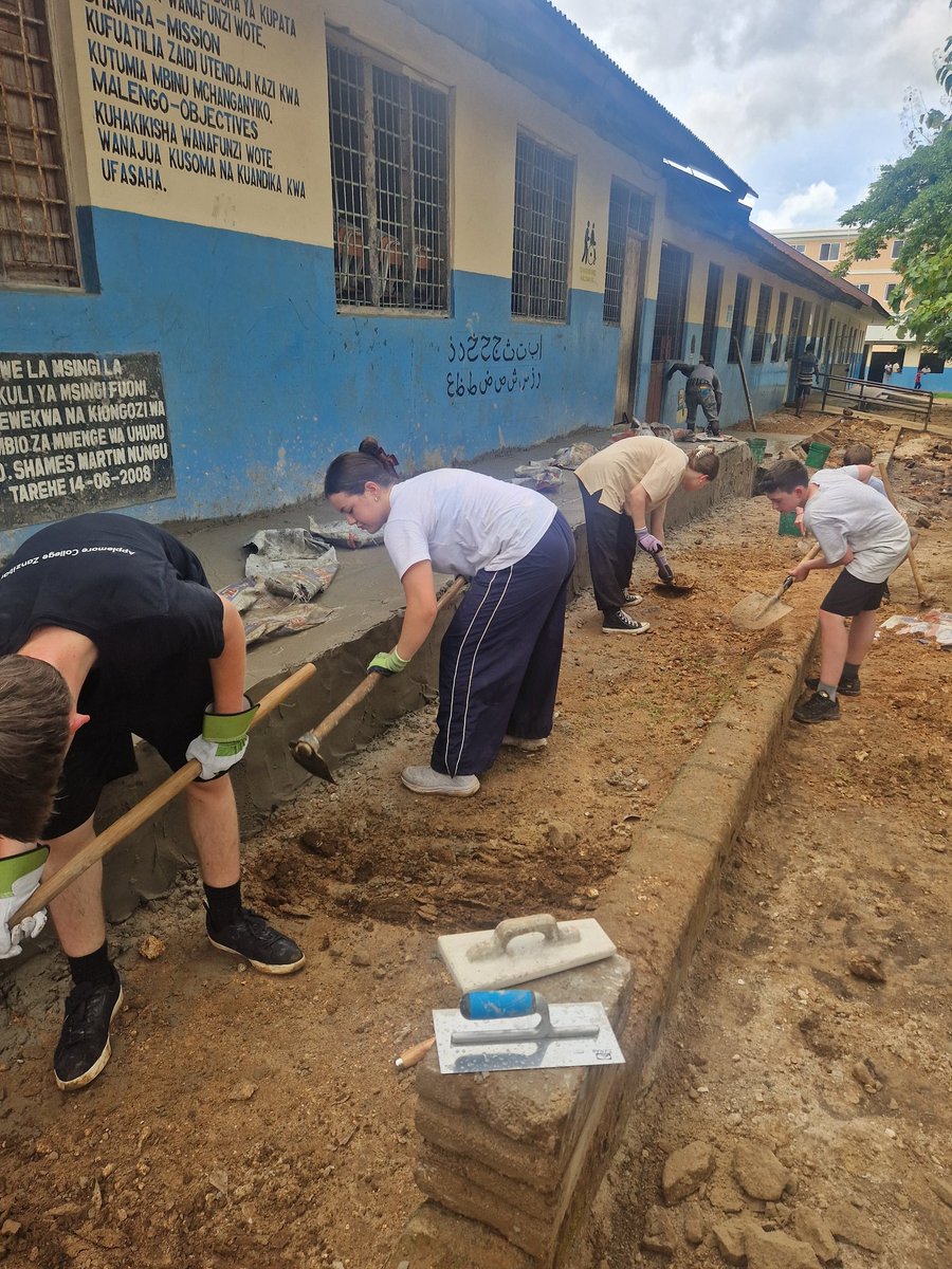 Applemore tweet media