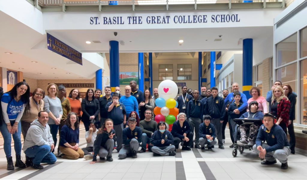 Ms_Mackasey's tweet photo. Happy #WorldAutismDay from the @tcdsb SBC ISP Team🧩

Many thanks to Ms Rizzardo, Ms Orr, Ms Beletic, &amp; the ISP Team for organizing and leading today’s celebration👏

#AutismAwareness 

@AutismONT @autismspeaksCAN @FigueiredoOdile @TCDSBSpeService https://t.co/UTWP8M60M8