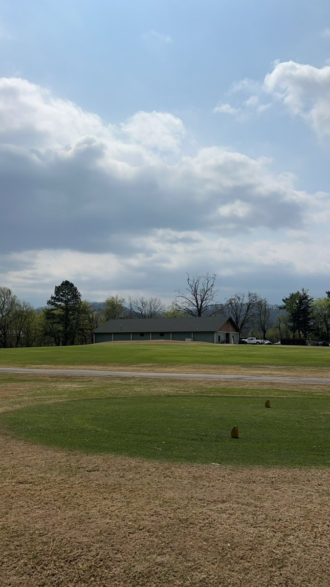 Beyond happy that I took on this short grass paint project it was very demanding , but thankful for the support from <a href="/Wswick/">Scott Wicker</a> and <a href="/AustinGrimshaw/">Austin Grimshaw</a> I’ve never had spring green up this fast and I can’t wait to replicate next year. <a href="/SimplotTurf/">Simplot Turf & Horticulture</a>