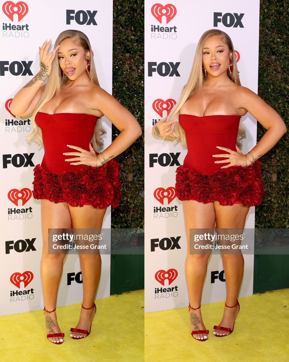 Latto's tweet image. 