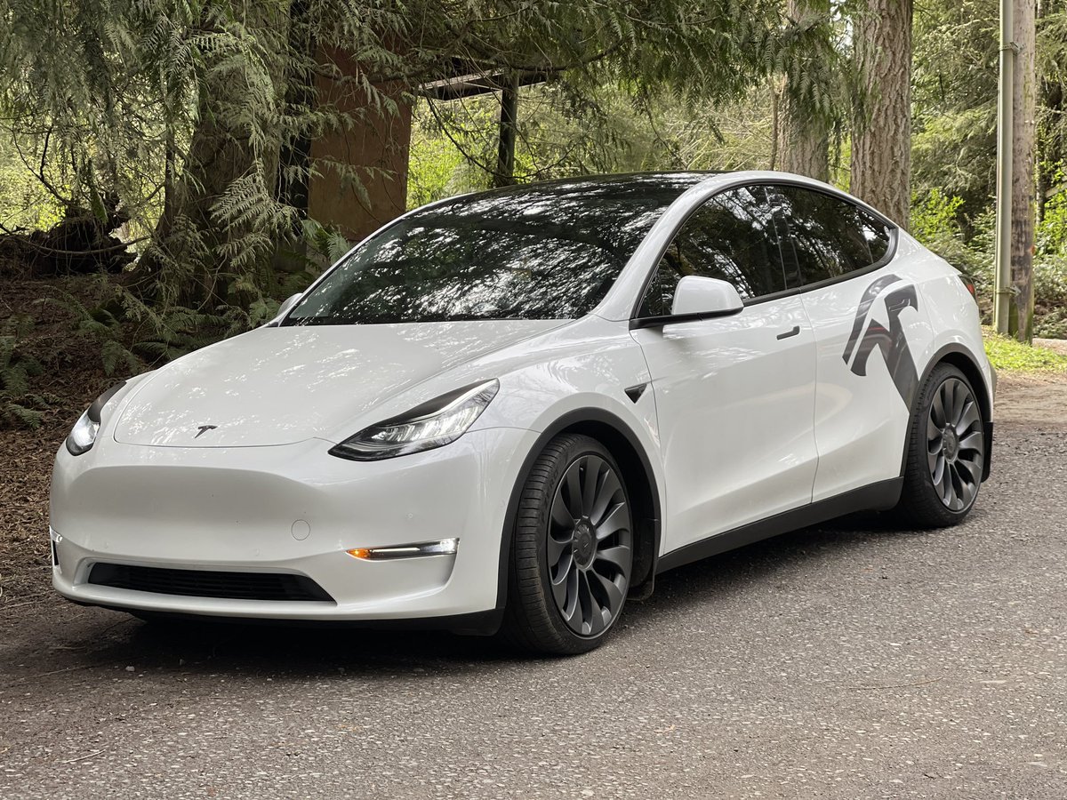 fordbee's tweet photo. Exciting times in Rwanda's auto market! Auto24 brings the Tesla Model Y to Africa, sparking eco-friendly mobility trends. Despite high prices, Rwanda's green policies pave the way for electric vehicle adoption. #Tesla #Auto24 #SustainableMobility https://t.co/VUaNG9e7HE