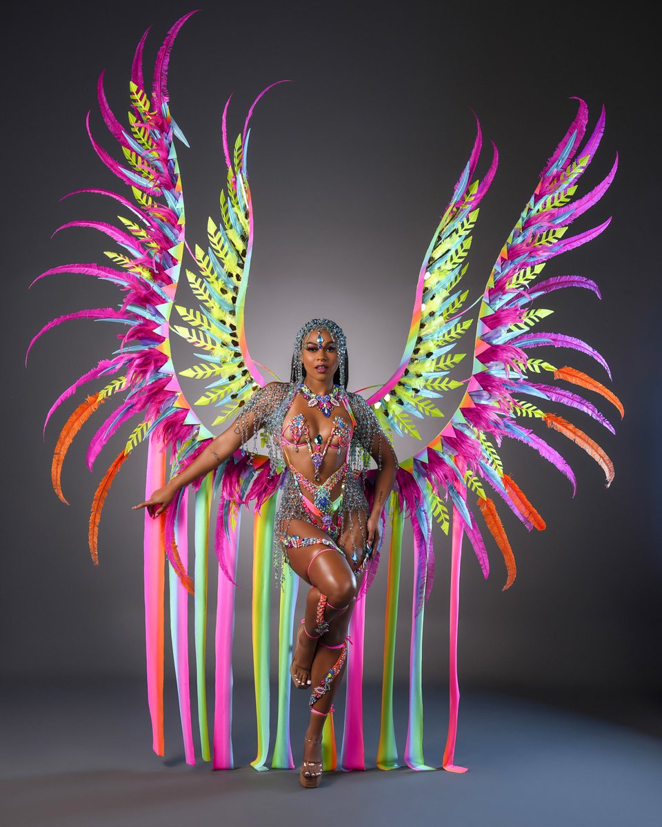 orocarnivalgnd's tweet photo. WHO PLAYING IN KHIOS? 👀 

#OROLuxuryCarnivalBand #OROKhios #ORODejaVu #ShortKnee #Spicemas2024 #GrenadaCarnival #JefferyCharlesProduction https://t.co/jGbr6Zdvhw