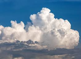 Que bonita la palabra del día que nos ha enseñado @aquilatierratve: #Nefología o la rama de la metereológica que estudia la formación, composicion y tipos de nubes #Curiosidad