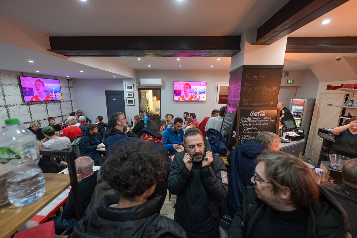 🔴⚪️ Un match pour l’Histoire ! Les Valenciennois sont prêts à vivre la rencontre dans les bars et restaurants de #Valenciennes qui retransmettent la rencontre… #AllezVA !!! #OLVAFC