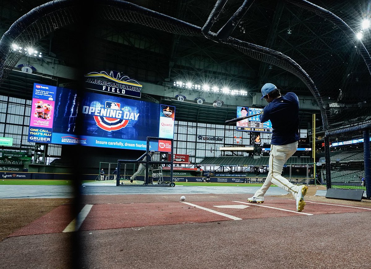Milwaukee Brewers tweet media