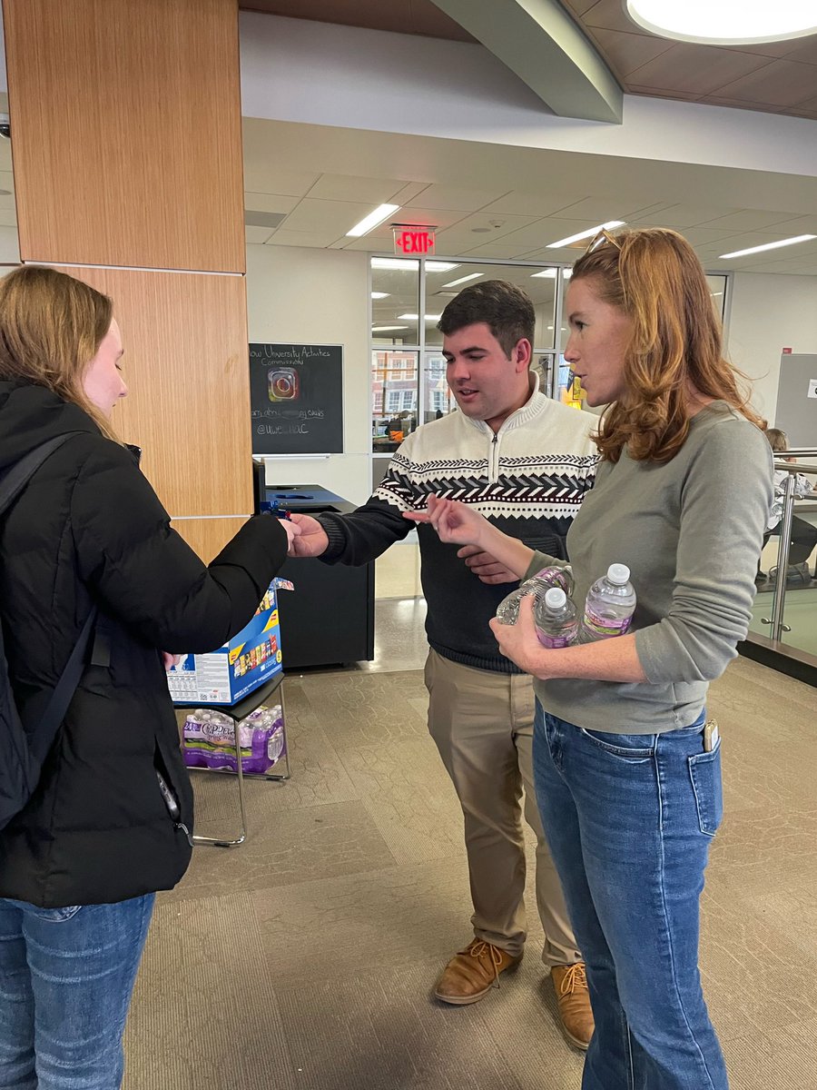 At @UWEauClaire today thanking students for getting out to vote! Make sure to cast yours too!