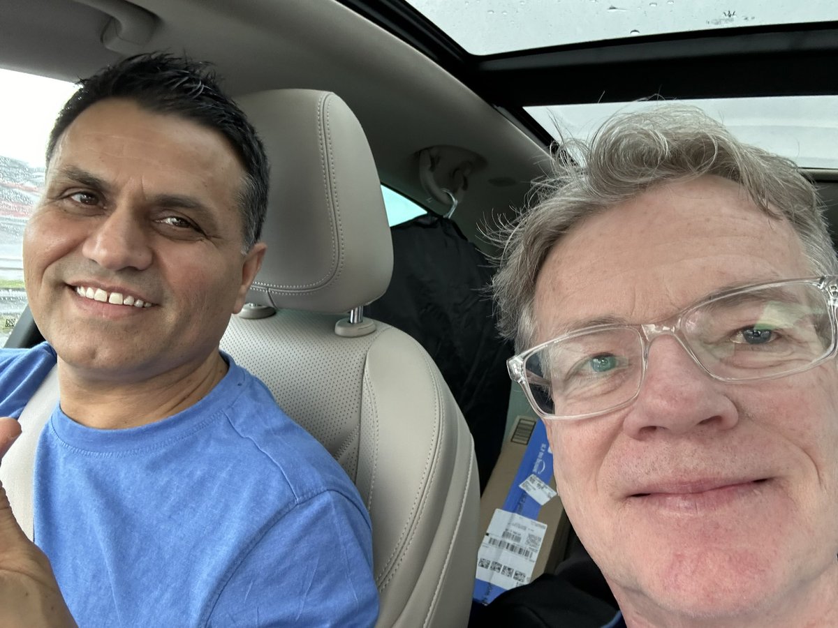 mcbeniwal's tweet image. Team @CsharpCorner is getting into NYC for @NFT_NYC . Next 3 days are going to be amazing! Bad storm can’t even stop us!!!