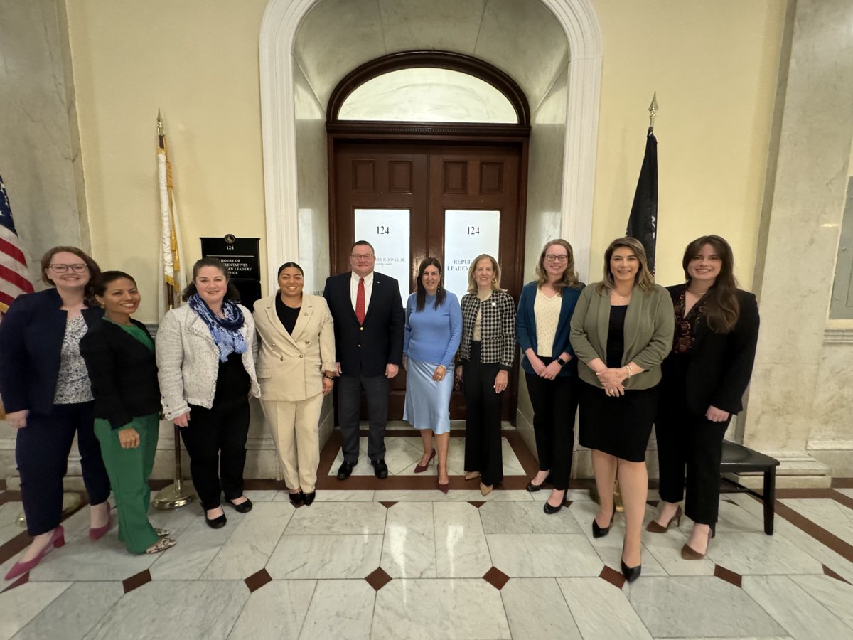 Thank you to House Minority Leader @RepBradJones for meeting with members of the Women's Caucus Board of Directors today to discuss our shared priority areas!