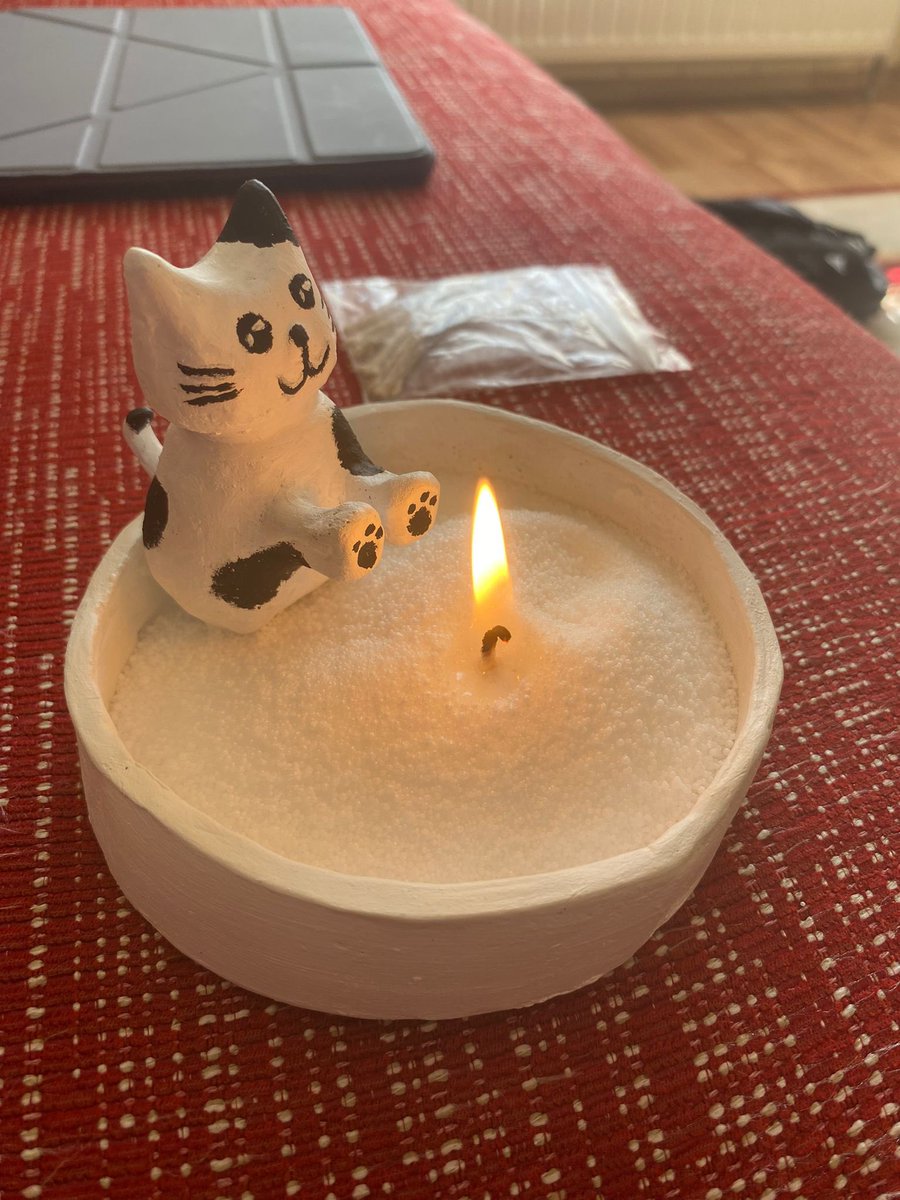 nstekinson's tweet photo. @kisaca_bade bunu bizde denemiştik kardeşimle 😭😭😭 https://t.co/qYCPAmkGMr