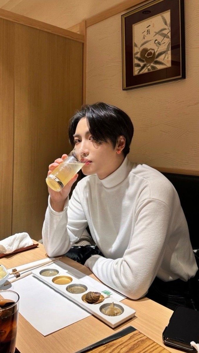 malayaaaa69's tweet photo. МУЖУ 26😭🖤 https://t.co/AaPkvBTWfx