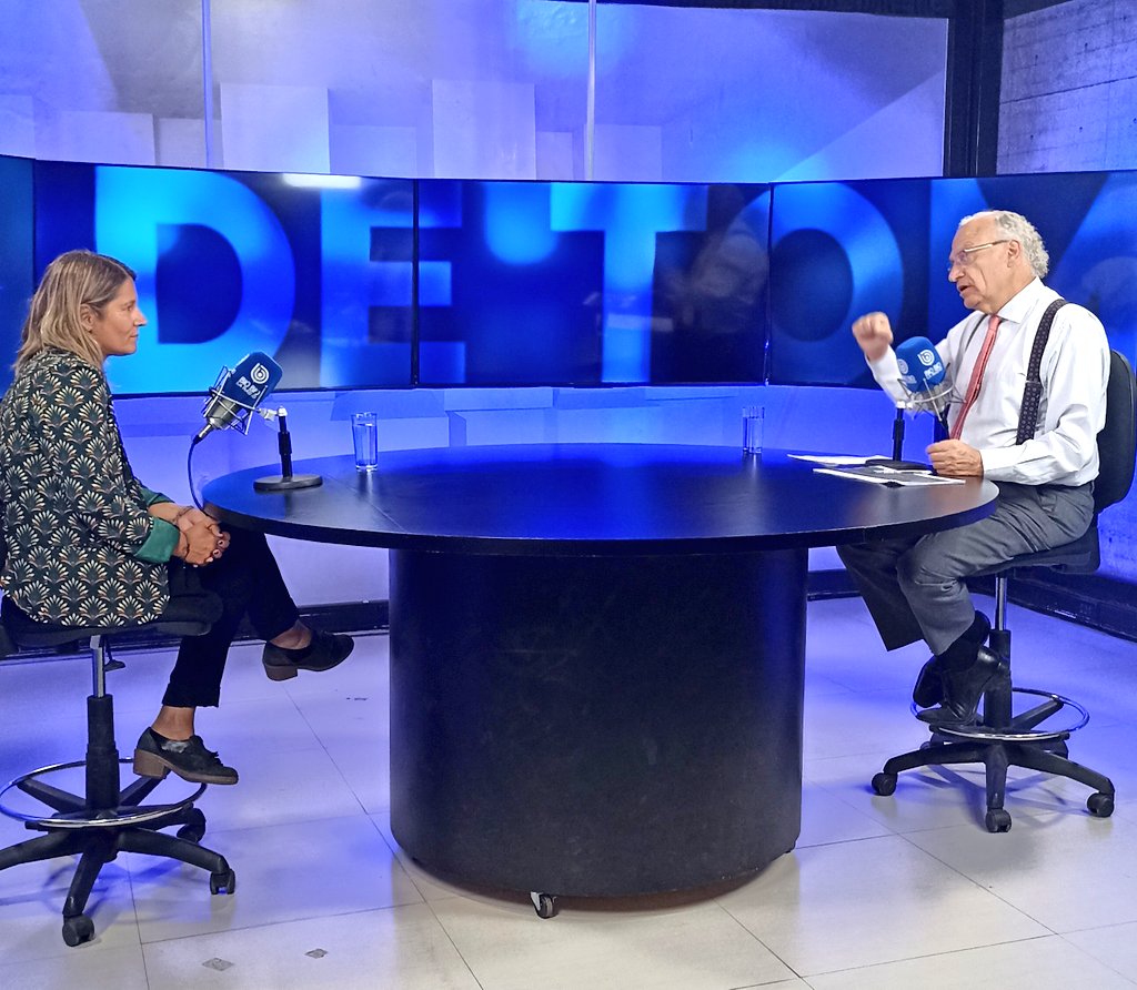 🎙️AHORA | Nuestra directora <a href="/catadroppelmann/">Catalina Droppelmann</a> está en <a href="/biobio/">BioBioChile</a> para conversar con Tomás Mosciatti sobre la situación de las #carceles en #Chile
