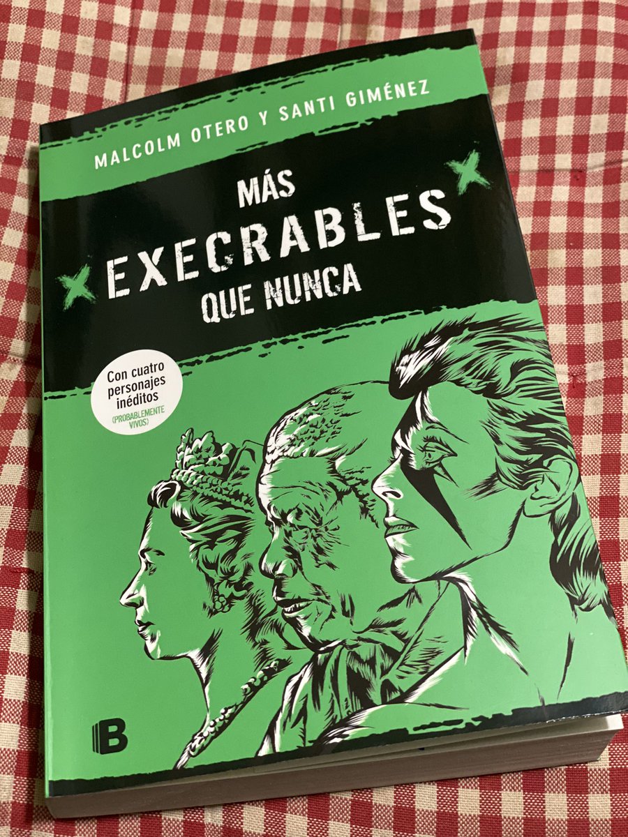 Mil gracias @Malcolm_9 y Santi Giménez a.k.a. @acaradeperro por la tarde tan divertida y mágica en la presentación de vuestro nuevo libro Més Execrables que Mai bassat en els vostres mítics @IlExecrables Mil gràcies també per la meravellosa dedicatória! No cambieu mai! ❤️