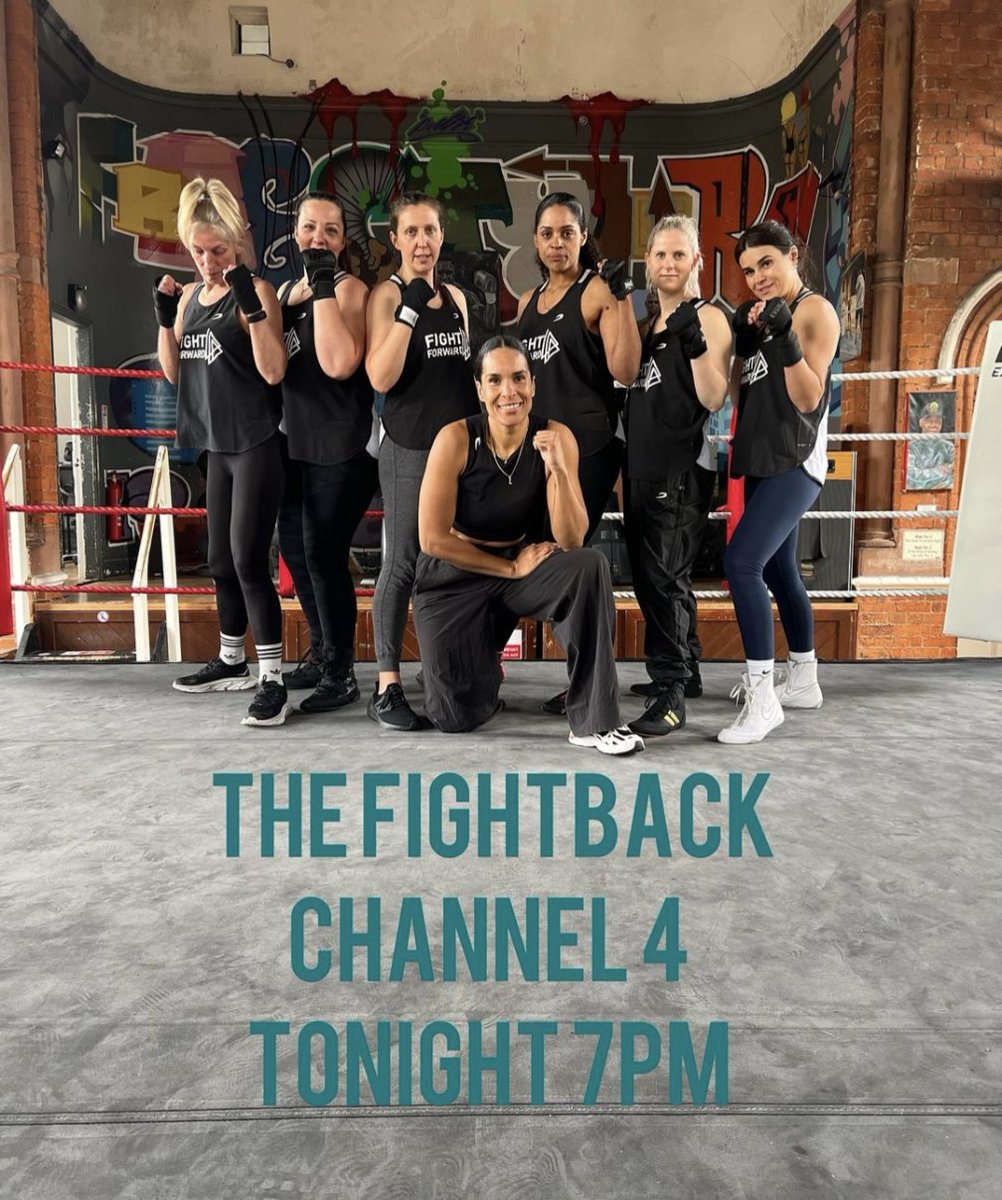 Inspiring article tonight on @Channel4News about the pioneering work of @Lesleytheboxer & the @fightfwd team, combatting #trauma thro #boxing #fitness training. There's such power in supporting the #traumajourney with holistic approaches like this. #powerofboxing #traumarecovery