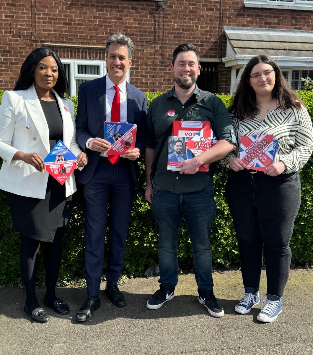 It's the 2nd April & the PCC & #EastMidlands Mayoral election is on the 2nd May...Where has the time gone? Great to be out doorknocking in #Erewash with Shadow Secretary of State for Climate Change & Net Zero @Ed_Miliband MP & our awesome PPC @adamthompson111 #VoteLabour🌹