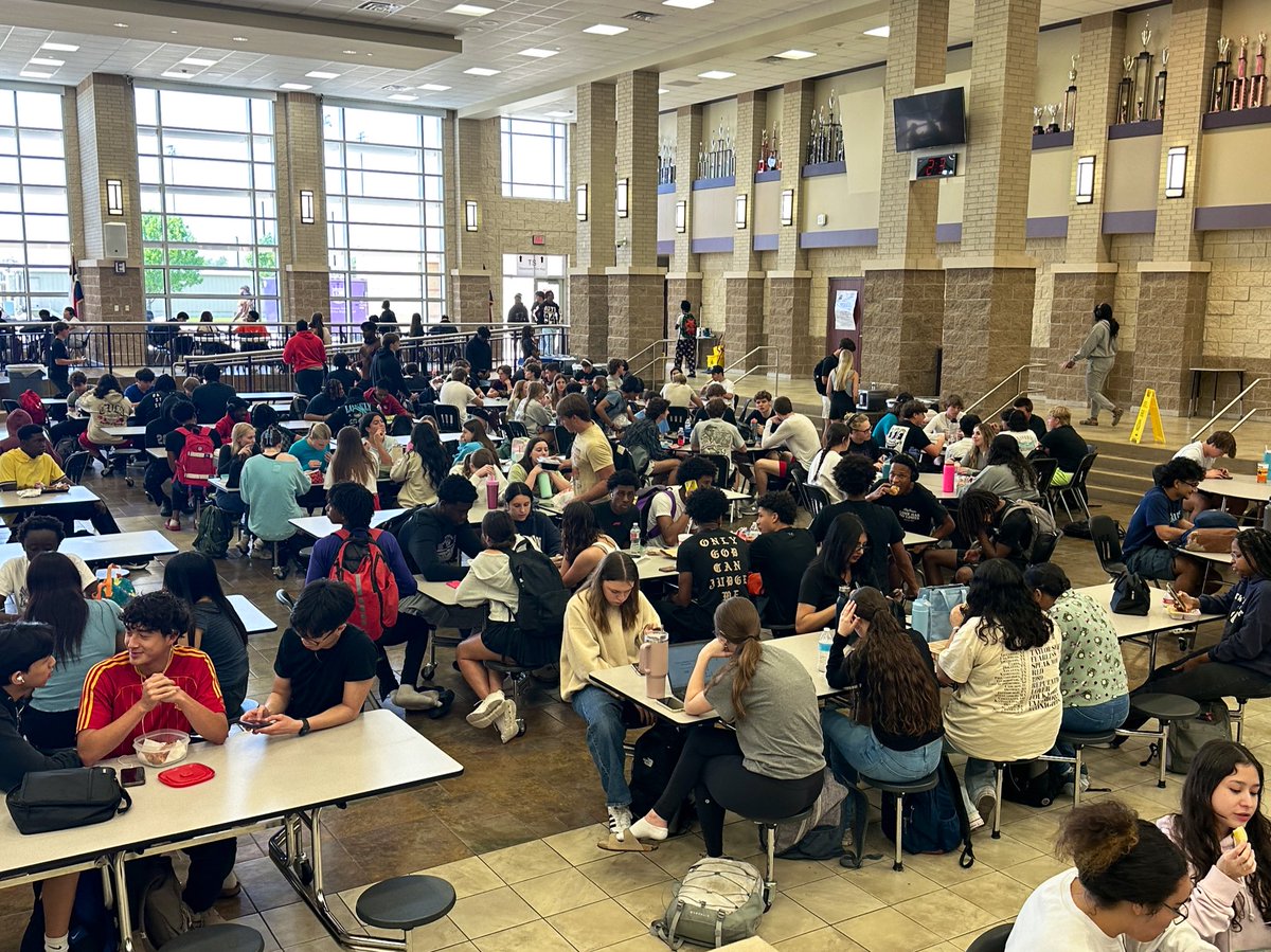 RGAPMobileLive's tweet photo. @RPHS_Panthers @FortBendISD @HoustonChron @FortBendStar @fbherald @NAESP @NASSP @RPHSBiology @FBISDscience @FBISDPolice 🎉Assistant Principal’s Week🎉: Here are a couple of #CrossSections of our commons/cafeteria during #LunchTime! #APWeek24 @RPHSBiology @RPHS_Panthers @FBISDScience @FortBendISD @HoustonChron @FortBendStar @NAESP @NASSP https://t.co/1ND4zc1uAT
