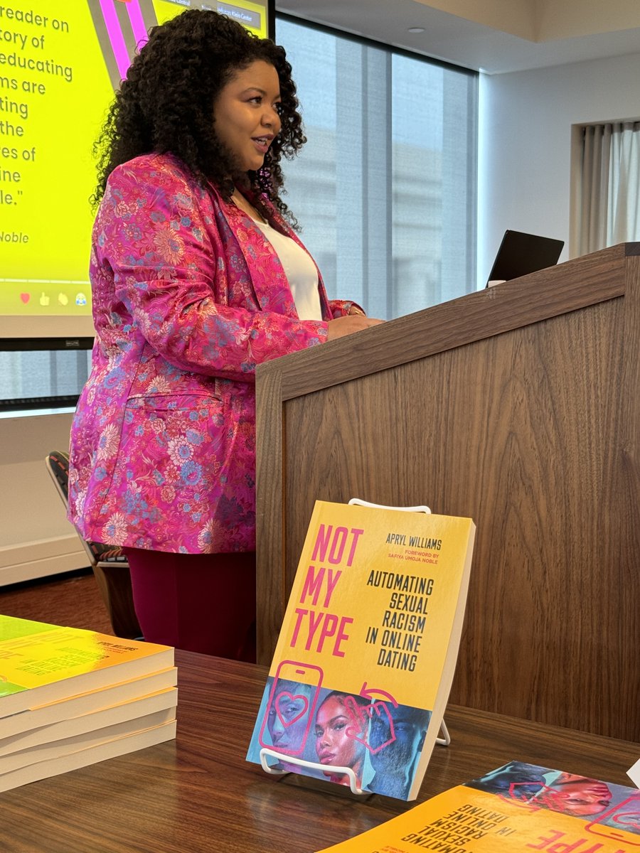 On Black & Asian ppl rating less attractive by White ppl: “This is not homophily; it’s anti-Blackness, & anti-Asian sentiment.' 'Sexual racism is a very real form of racism that can have consequences that extend beyond apps.' Who gets to be safe while using apps? @AprylW