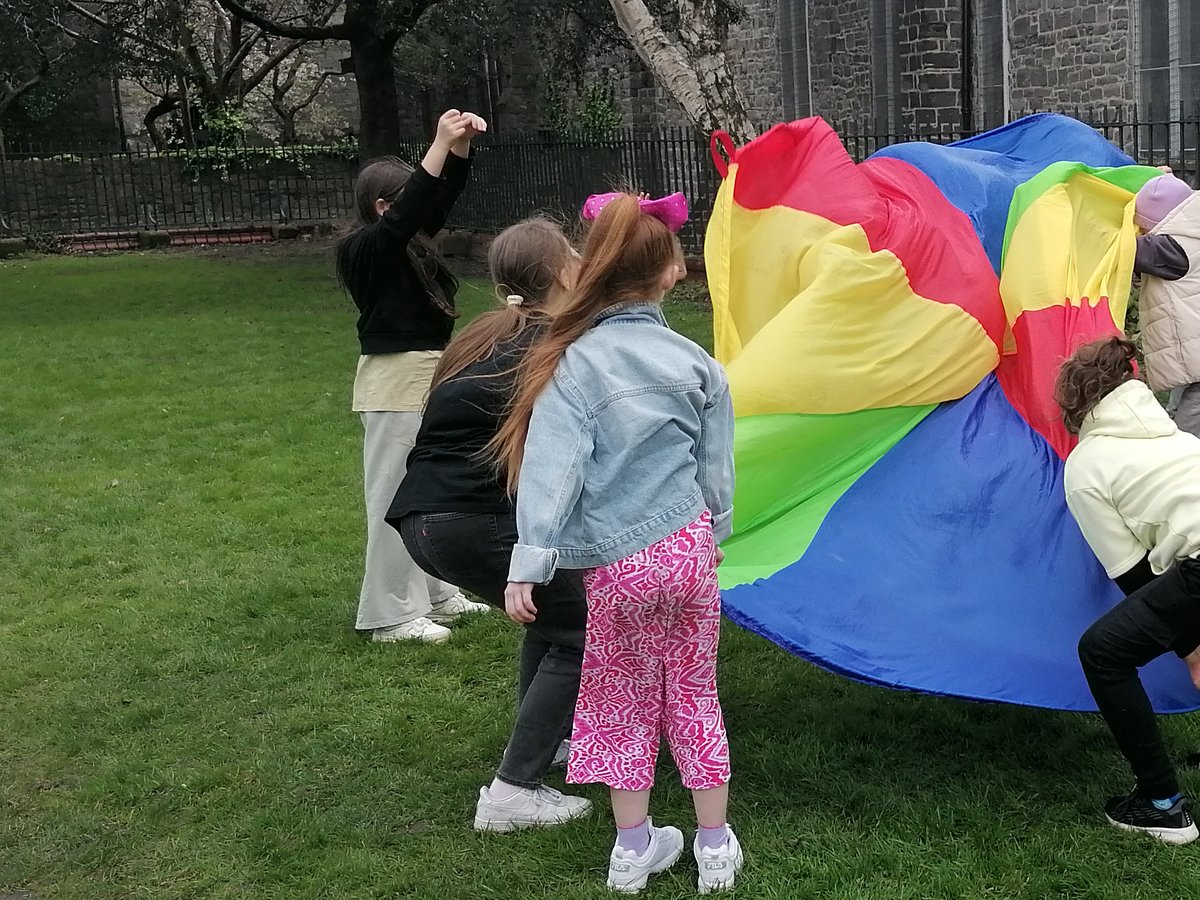 Our Spring Activity Day & Easter Egg Hunt took place on March 30th in Audoens Park; in collaboration with @museumofci. The event featured exciting games, sweet treats, and delightful gifts for all participants to enjoy! #IntegrationProgramme #Easter #Spring #EasterEggs