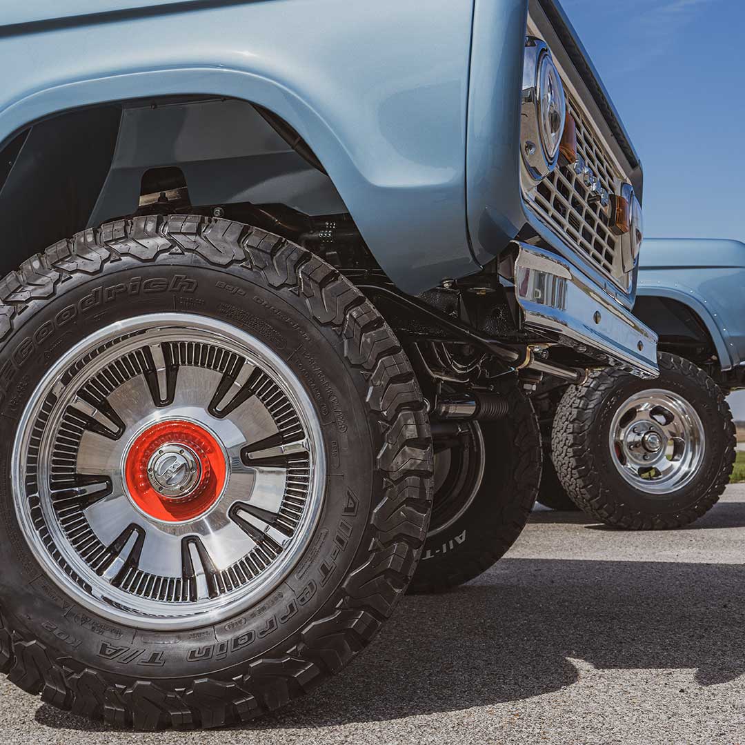 A legacy of power, a color of distinction. First-generation Gateway Broncos looking sharp in Brittany Blue. #gatewaybronco #dreamstodriveways #fordbronco #earlybronco #classicbronco #classicford #vintagebronco #classiccars #dreamcar #vintageford