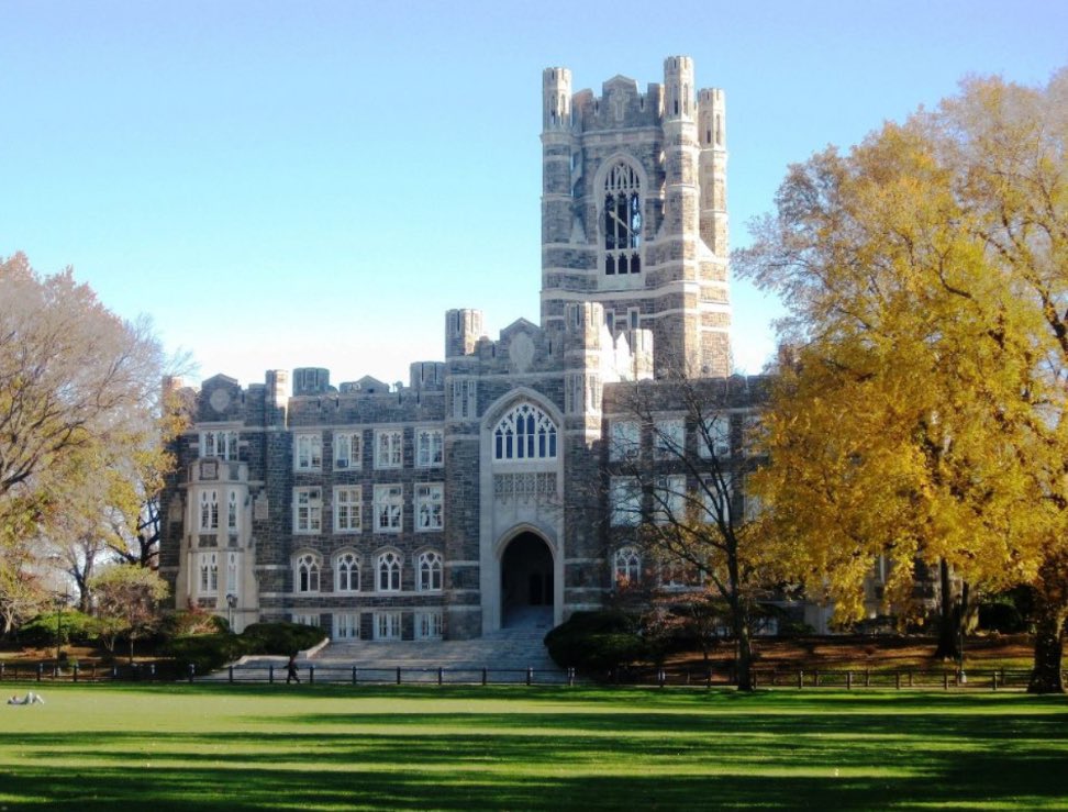 WillSimic's tweet photo. Excited to be on campus at Fordham this week!
@OL_Coach_Giufre @Coach_DiRi @CoachC_C @oclionsfootball @Throw_2_Win @GregBiggins https://t.co/z951ygdOrE