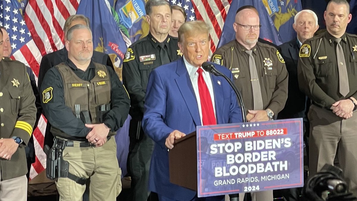 2024 Watch-New: @RealDonaldTrump lands the endorsement of @MIPOAM (The Police Officers Association of Michigan) during a stop in Grand Rapids to take aim at @POTUS @JoeBiden over the issues of crime and border security #2024Election #mipol #FoxNews