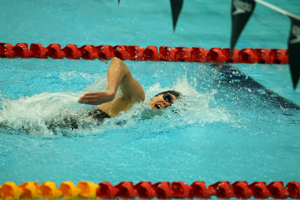 Lucy Hope (@UofSSwim) places 4th in the 200m Freestyle - with the top 4 accumulating a time below the nomination standard for the Women’s 4x200m Freestyle for Paris!! 🇬🇧