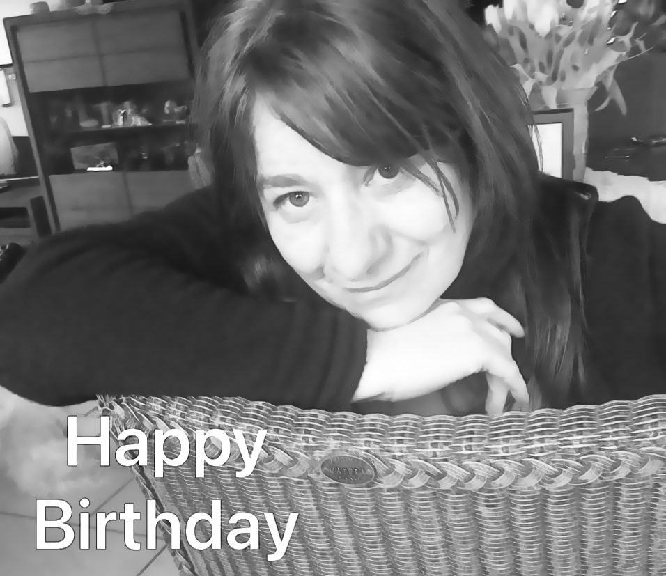 Hi #Dearies , once again, if you want to be in Robert's birthday video, please send me a photo with your wishes for him via X-Message by 8 April. I know it won't be like Allison's video. I thought it would be nice if he got a little video from his fans. So ⬇️