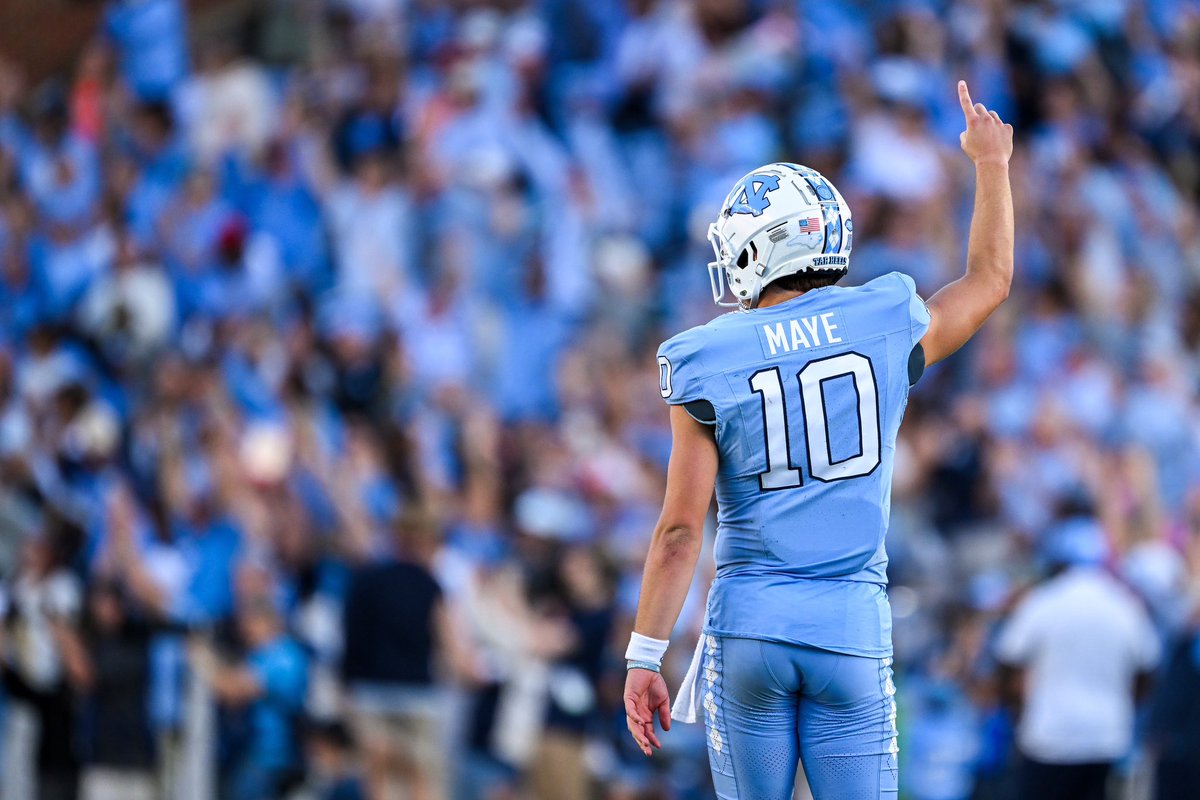 BackDeckSports's tweet photo. FINAL (Likely) QUARTERBACK RANKINGS: 2024 NFL Draft

1. Caleb Williams - USC
2. Drake Maye - UNC
3. Jayden Daniels - LSU
4. JJ McCarthy - Michigan
5. Michael Penix Jr - Washington
6. Spencer Rattler - UofScar
7. Bo Nix - Oregon
8. Michael Pratt - Tulane

@jakebenottii 🏈 https://t.co/8EfGr69RJZ