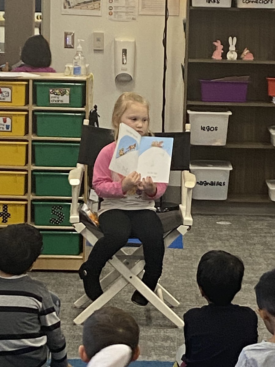 WeinkeLara's tweet image. Makes my teacher 💗 happy when they ask if they can read a book to the class! @LilyanaElem #kindervibes