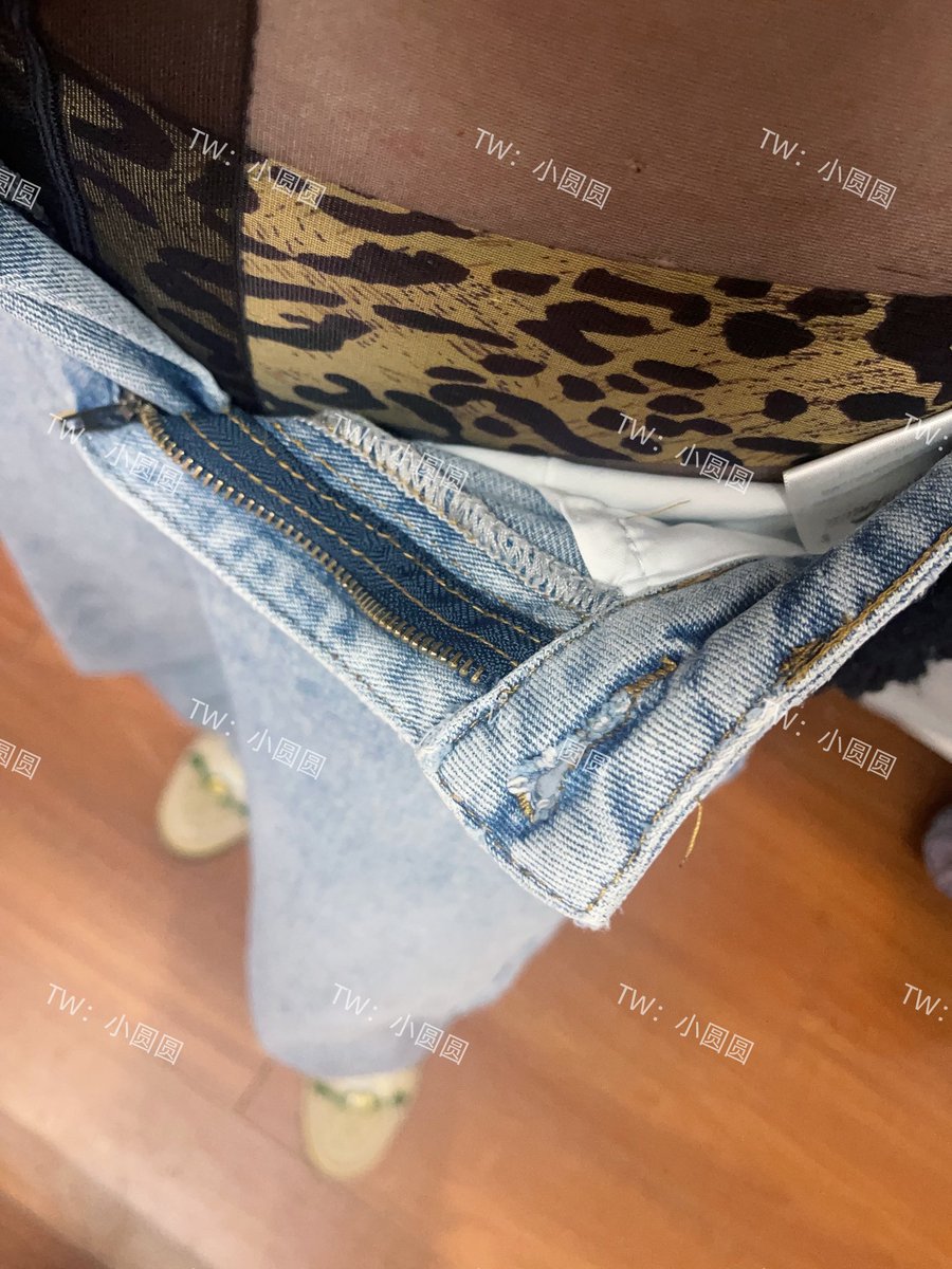 库里丝  库里丝  库里丝
还是开档的哟
还有为啥不点赞呢 
是不喜欢 还是欲情故纵！！！ https://t.co/gXOlgqLwxw