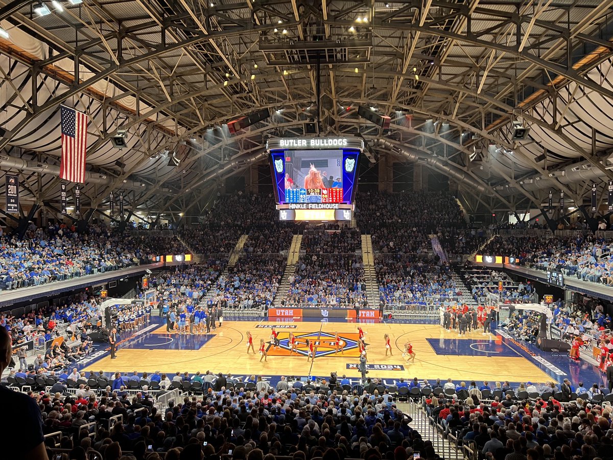 Electric atmosphere here at Hinkle Fieldhouse for the ⁦@NITMBB⁩ semis. Utah and Indiana State battling now. ⁦@SetonHallMBB⁩ vs. Georgia next. ⁦@PeterTLong⁩ joins me at 9:20 ET on SHUPirates app and website and ⁦@varsity⁩ app. #HALLin