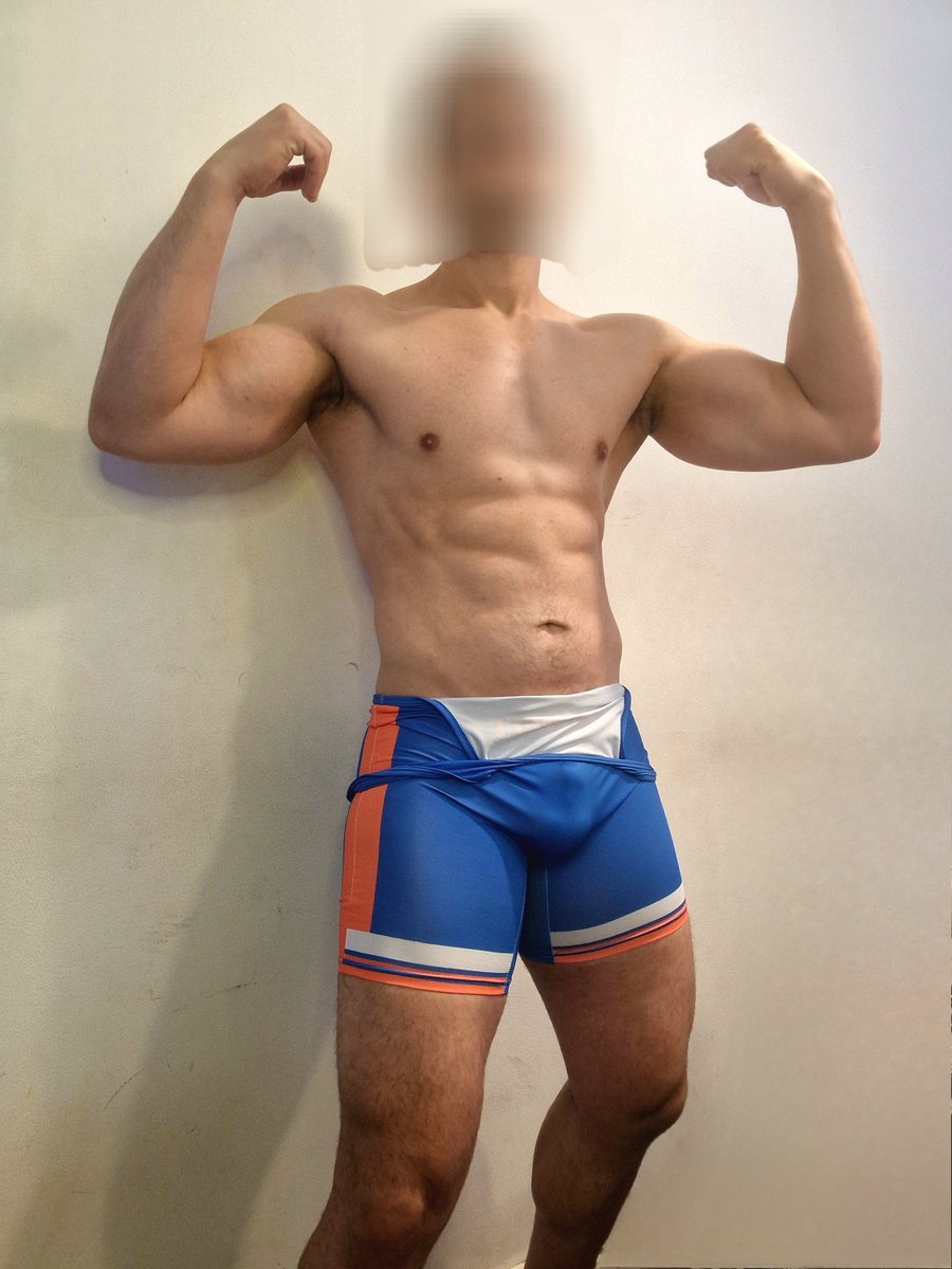 MaxbigAssUk's tweet image. Wrestling singlet 🤼‍♂️💪🏋‍♂️