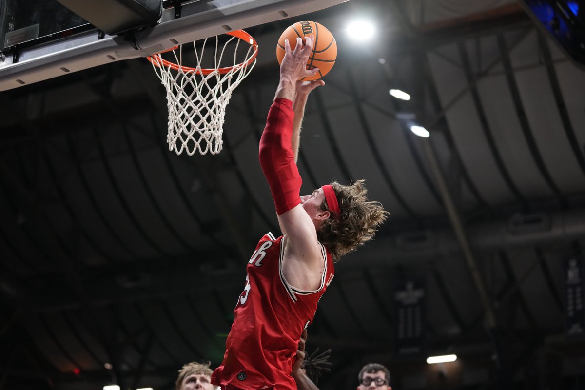 2H | 4:00 🔴- 73 🔵- 86 @sneakgod leading the Utes with 17