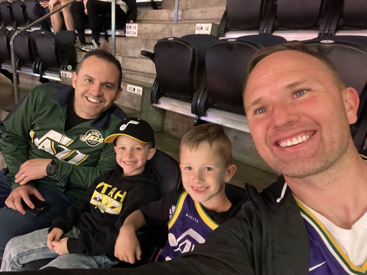 Frakis28's tweet photo. Jazz game with the boyz #takenote https://t.co/bbysp10HiE