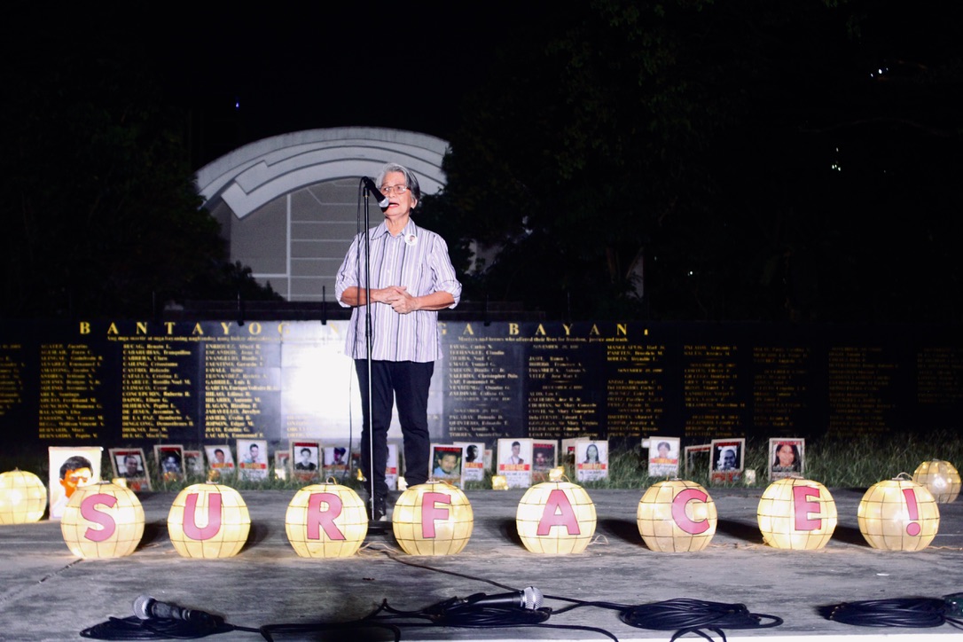 ‘SURFACE ALL DESAPARECIDOS:’ Families and friends of desaparecidos (victims of enforced disappearance) lit their torches and lanterns at Bantayog ng Bayani on April 2, as a symbolic act for their tireless search for truth and justice. Photos by Dominic Gutoman/Bulatlat