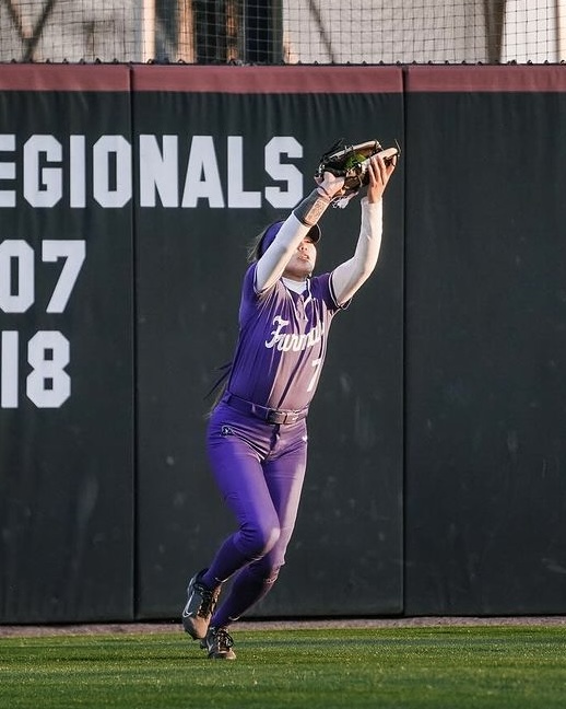 NCAASoftball tweet picture