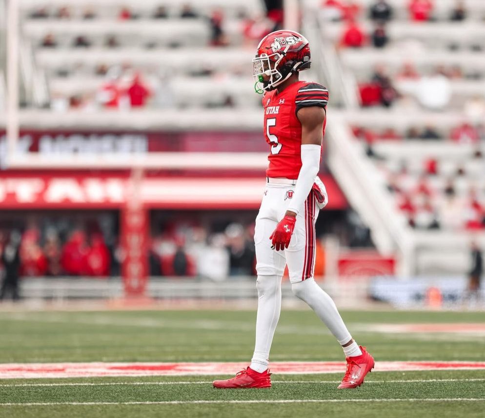 Blessed to receive an offer from the University of Utah!! @UteReef33 @KevinHobbs_DC @raw7v7 @tyler_calvaruso @JohnGarcia_Jr @MohrRecruiting @polk_way