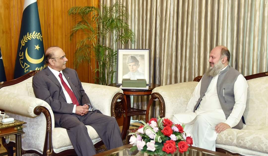 *_Federal Minister for Commerce, Mr <a href="/jam_kamal/">Jam Kamal Khan</a>  called on President Islamic republic of pakistan mr Asif Ali Zardari sahab, at Aiwan-e-Sadr _*