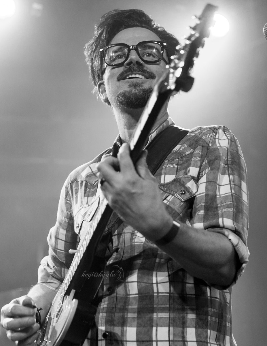 Billy Moran 

@Billy_Moran #DickJrAndTheVolunteers #SurprisePartyForTheIntrovert #FistFightsAndHugOuts @TheWhiskyAGoGo