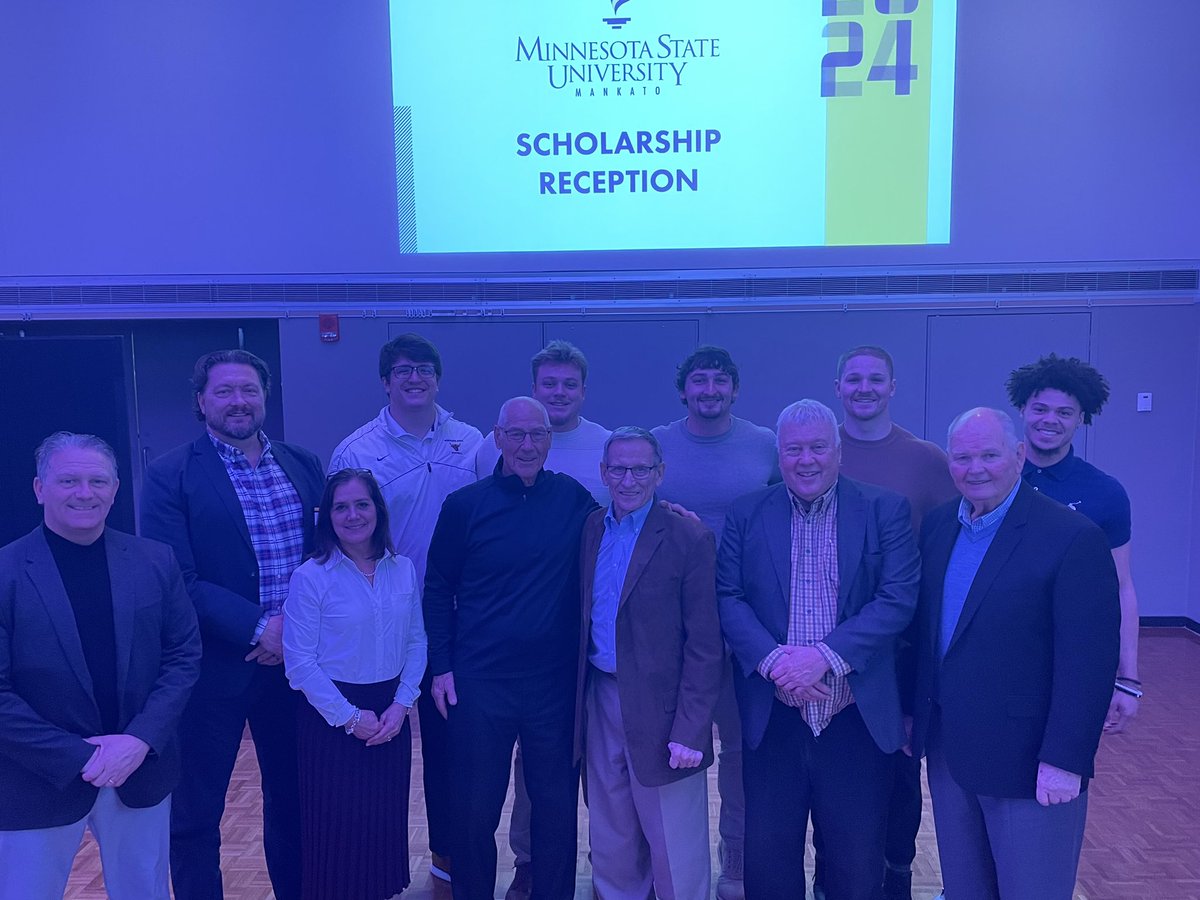 maverick_scoop's tweet image. Amazing night celebrating these big time supporters of our SA’s. Thank you, Jason &amp;amp; Janet Westerlund, Steve Kallevig, Jim Sneer, Brad Koenig &amp;amp; John Behrends for all you do. Our guys @zaiahE23 @TonyAnger2 @Gabe_Hagen8 @lukemulder42 @MarshallFoerne1 loved the conversation! #MavFam