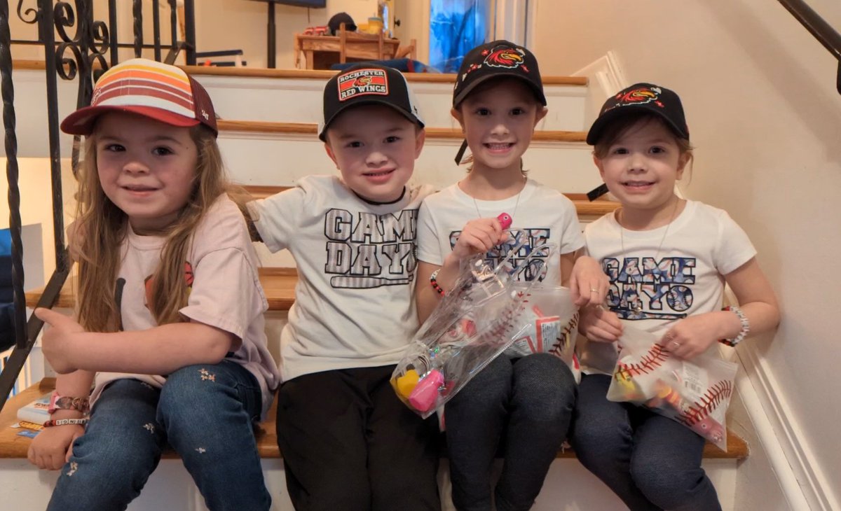 JessicaP0421's tweet photo. @RocRedWings these kiddos are ready for the season to start!  They made the best of the rain out today and partied at home to get ready to reunite with Spikes and Mittsy! https://t.co/XKP2q1IKVh
