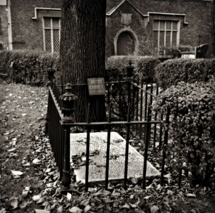 The Pursuit of Robert Emmet’s Grave Robert Emmet was born on 4 March 1778 in Dublin, and was executed for high treason on 20 September 1803. Read more 🔗 wp.me/p3XCMr-LX5