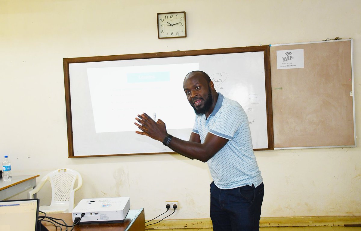 JHUBAfrica's tweet photo. There was also great presence of stakeholders who will engage in the actualisation process of the programme, including a ready-to-start Dr. Mwangi Karanja PhD.

@DiscoverJKUAT @AEDIBNET  @FundingBox @Zoho @Microsoft

#SKIESProgrammeLaunch #aedibnet #fundingbox #JHUBAfrica https://t.co/Hk7y8RUMVe