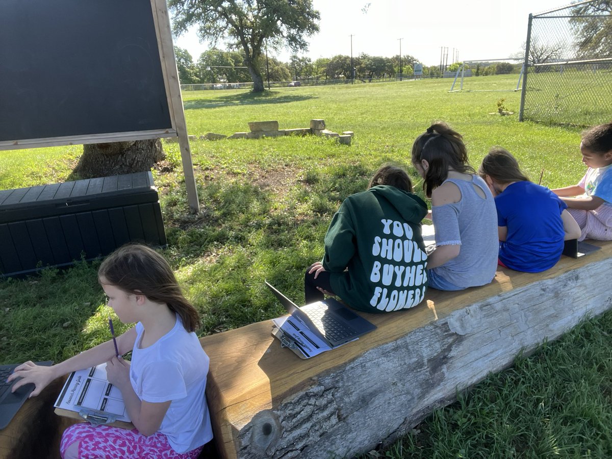 A gorgeous morning to work outside. We have the best outside space for the kiddos to learn ❤️ #OutdoorClassroom @NISDMcAndrew