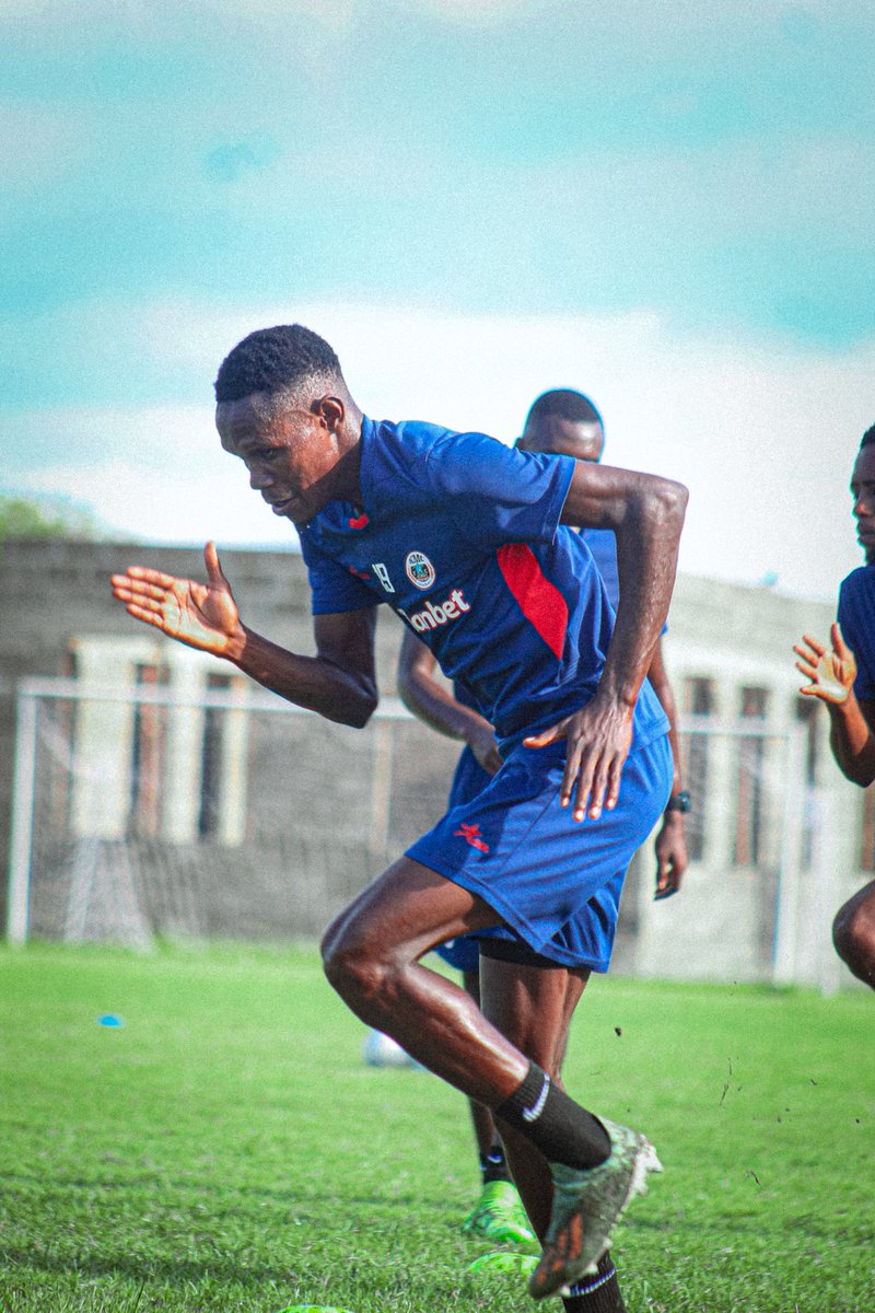 kmcfc_official's tweet image. BLUE MONDAY 🔵🔵

#backtotraining #bluemonday