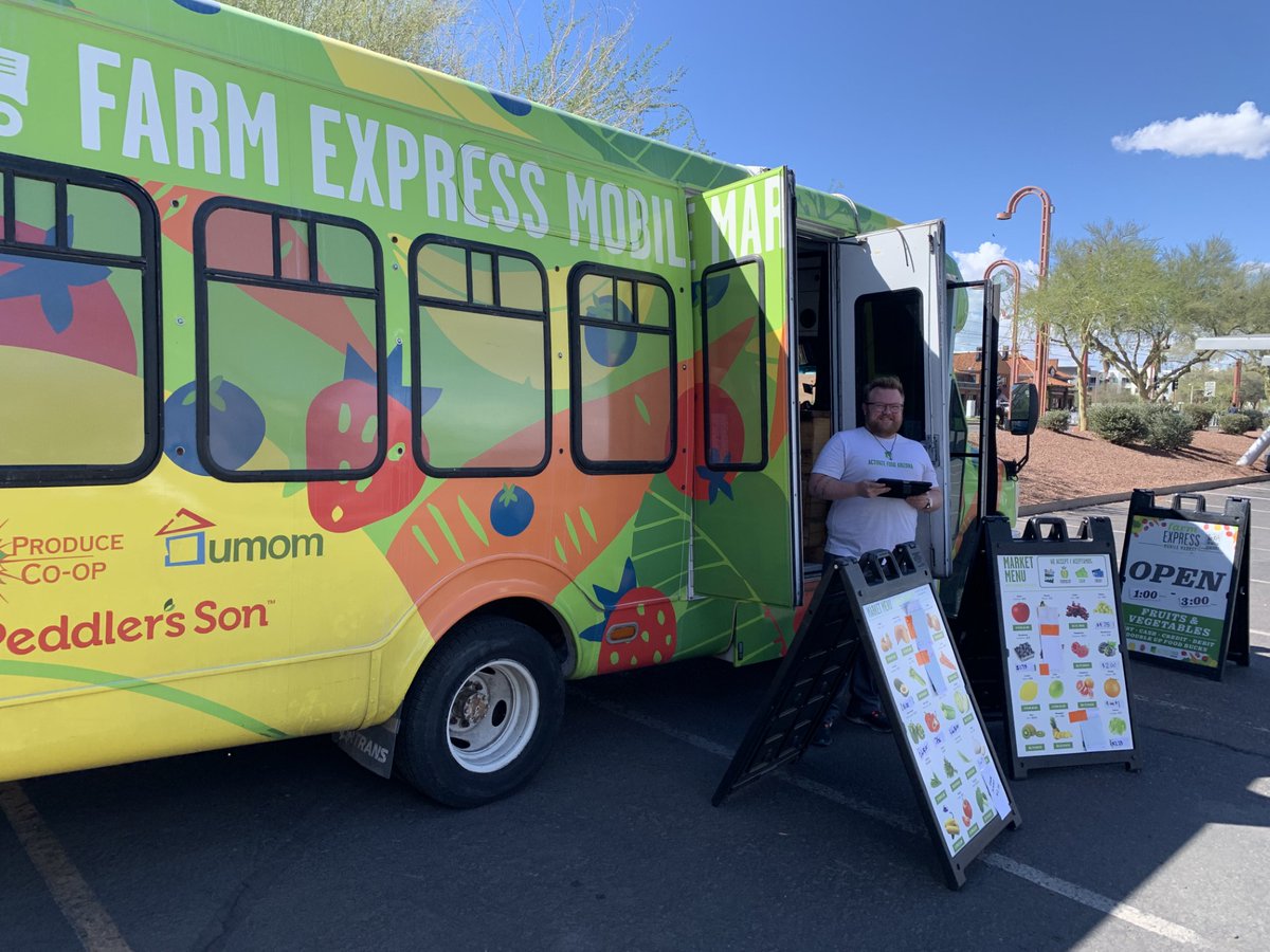 PhxLibrary's tweet photo. Check out the Farm Express bus schedule for the month of April! π Bring your grocery list & shop for fresh produce. You canβt miss it! Check the monthly schedule for more library location visits. https://t.co/0INF1oJrhf #FarmExpress #Produce #PhoenixPublicLibrary https://t.co/zdBgg50imp