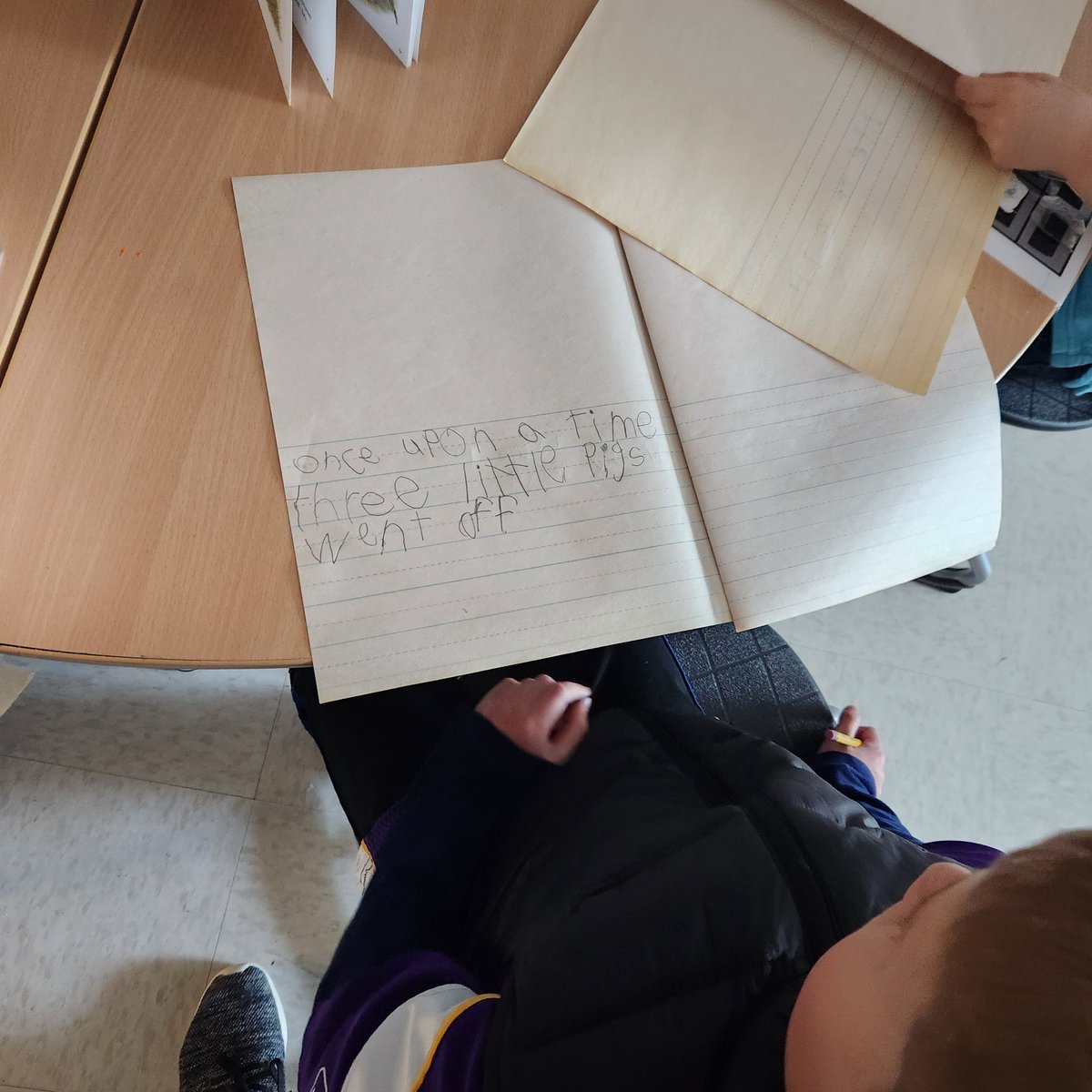 DegroodMegan's tweet photo. Getting started Exploring Animal Tales today with different versions of The Three Little Pigs. We were working on retelling and writing in our own words the story with character and setting. #illustrators #authors #textconnections #NBK #natureconnections https://t.co/79I9p9lcZO