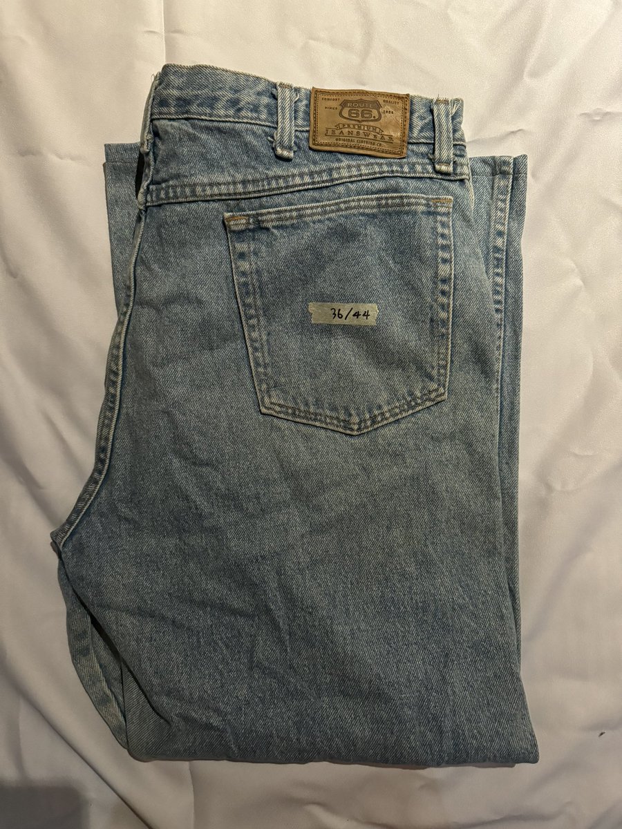nomnomlemonn's tweet photo. กางเกงยีนส์ jeans wearเอว 36 สะโพก 44 รอบขา 24
⭐️150฿ (ค่าส่ง 50 ตัวต่อไป +10)
⭐️ซักรีดก่อนส่งทุกตัว
#ส่งต่อเสื้อผ้ามือสอง #เสื้อผ้ามือสองราคาถูก #เสื้อผ้าสาวอวบ #ส่งต่อเสื้อผ้าสาวอวบ  #ส่งต่อเสื้อผ้า #ส่งต่อเสื้อผ้ามือสองราคาถูก #กางเกงยีนส์สาวอวบ #ส่งต่อกางเกงยีน https://t.co/ZLMJq2nyef