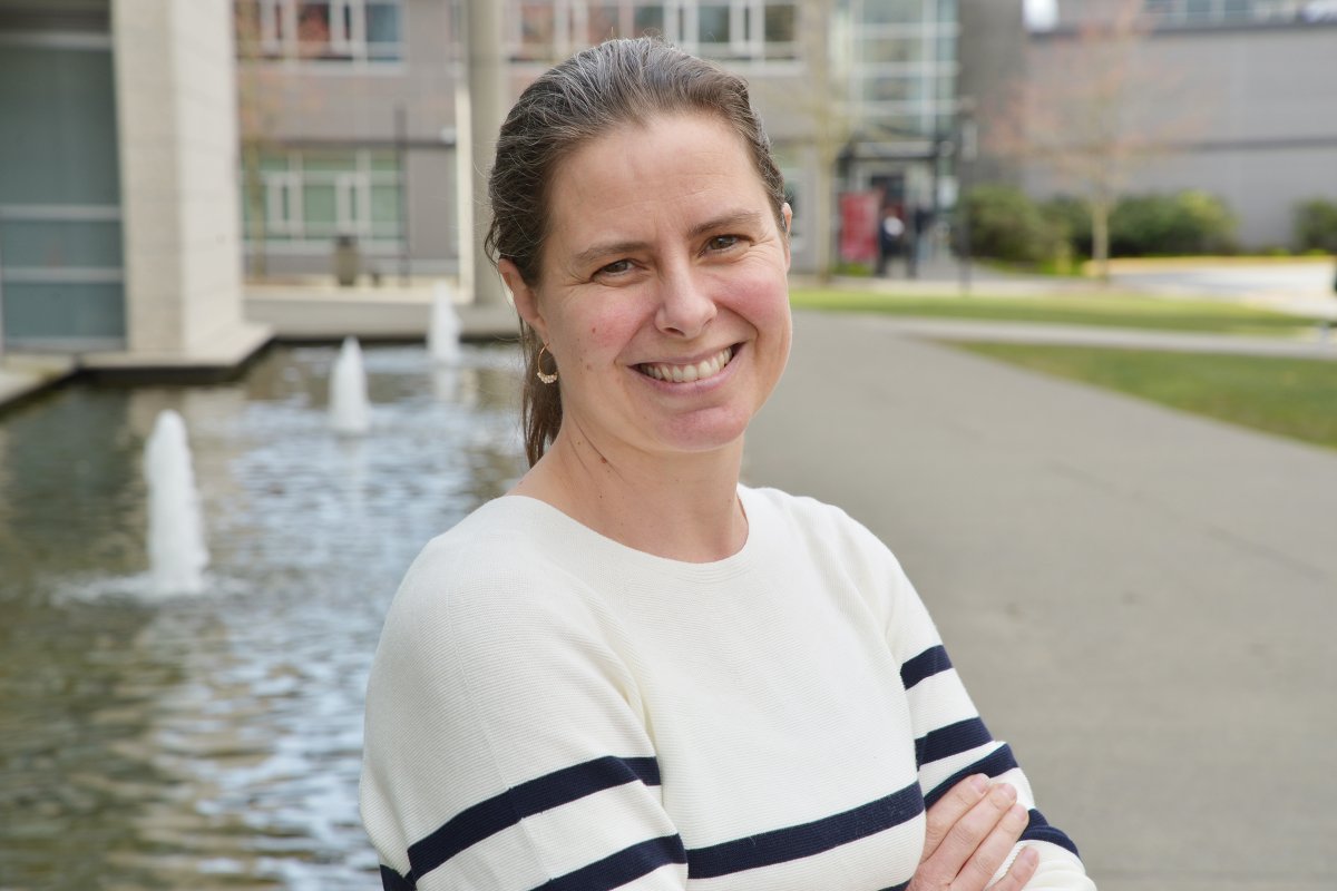 Dr. Erika Eliason, a researcher from @KwantlenU, is the recipient of the prestigious @TheFSBI medal for 2024. The award recognizes early-career scientists who have made exceptional advances in the study of fish biology and fisheries science. Read more: kpu.ca/news/2024/04/0…