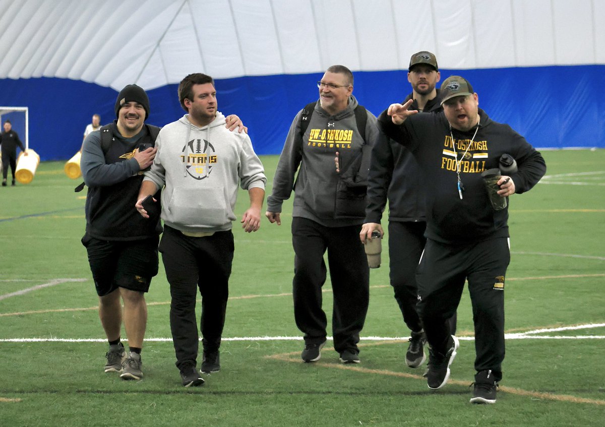 UWOFootball's tweet photo. 𝗦𝗽𝗿𝗶𝗻𝗴 𝗕𝗮𝗹𝗹 𝗗𝗮𝘆 𝟭 ✅

#BeTheOne | #TitanUp https://t.co/TEDqX2awaI