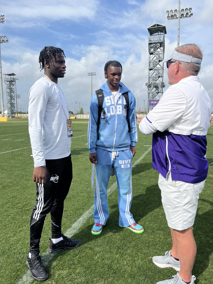 Family ties 🐯🤞🏾 Thanks for the love LSU ! @JaboreeA @CoachBrianKelly @_CoachDirt @SouthFLExpress